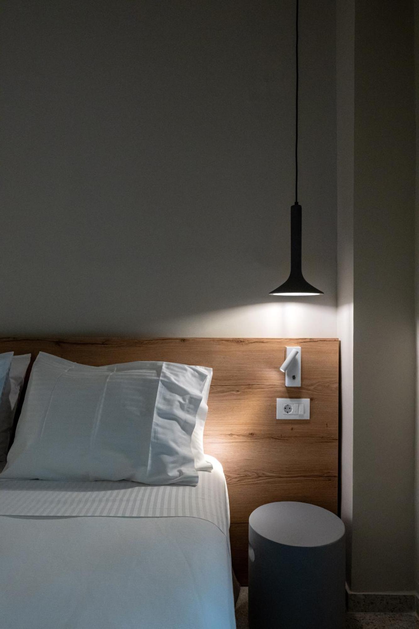 Asklipiou Cube - Kalamata Mediterranean Suites Exterior foto