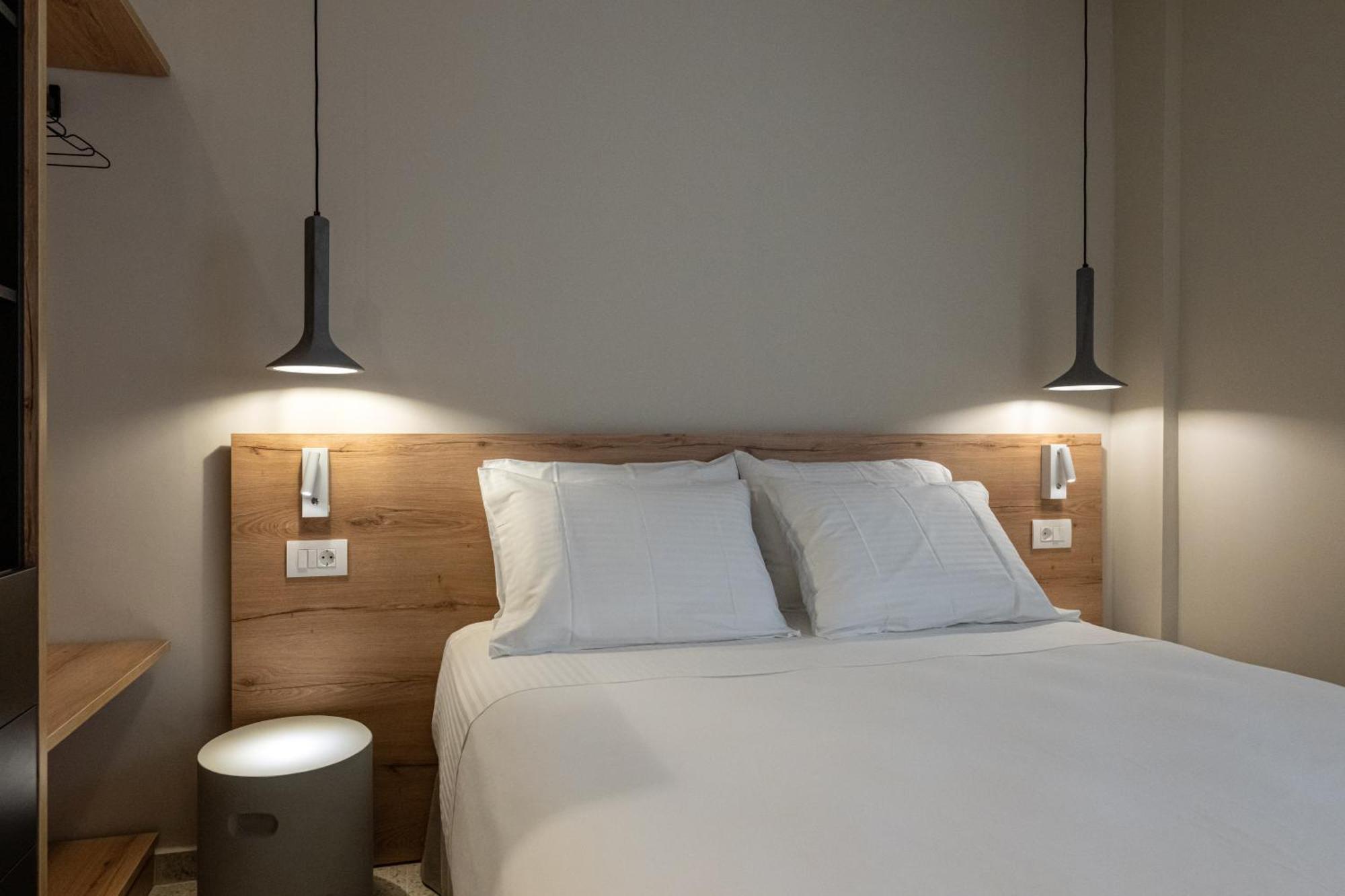 Asklipiou Cube - Kalamata Mediterranean Suites Exterior foto