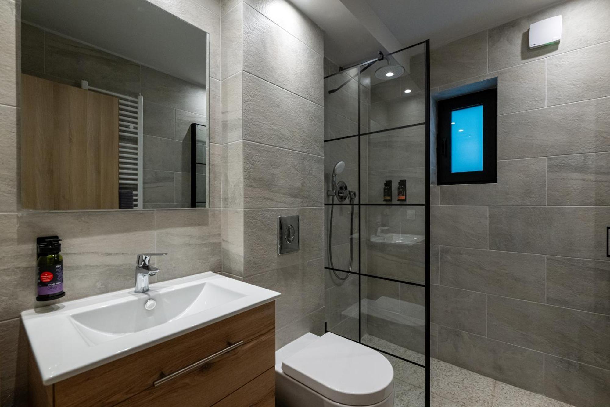 Asklipiou Cube - Kalamata Mediterranean Suites Exterior foto