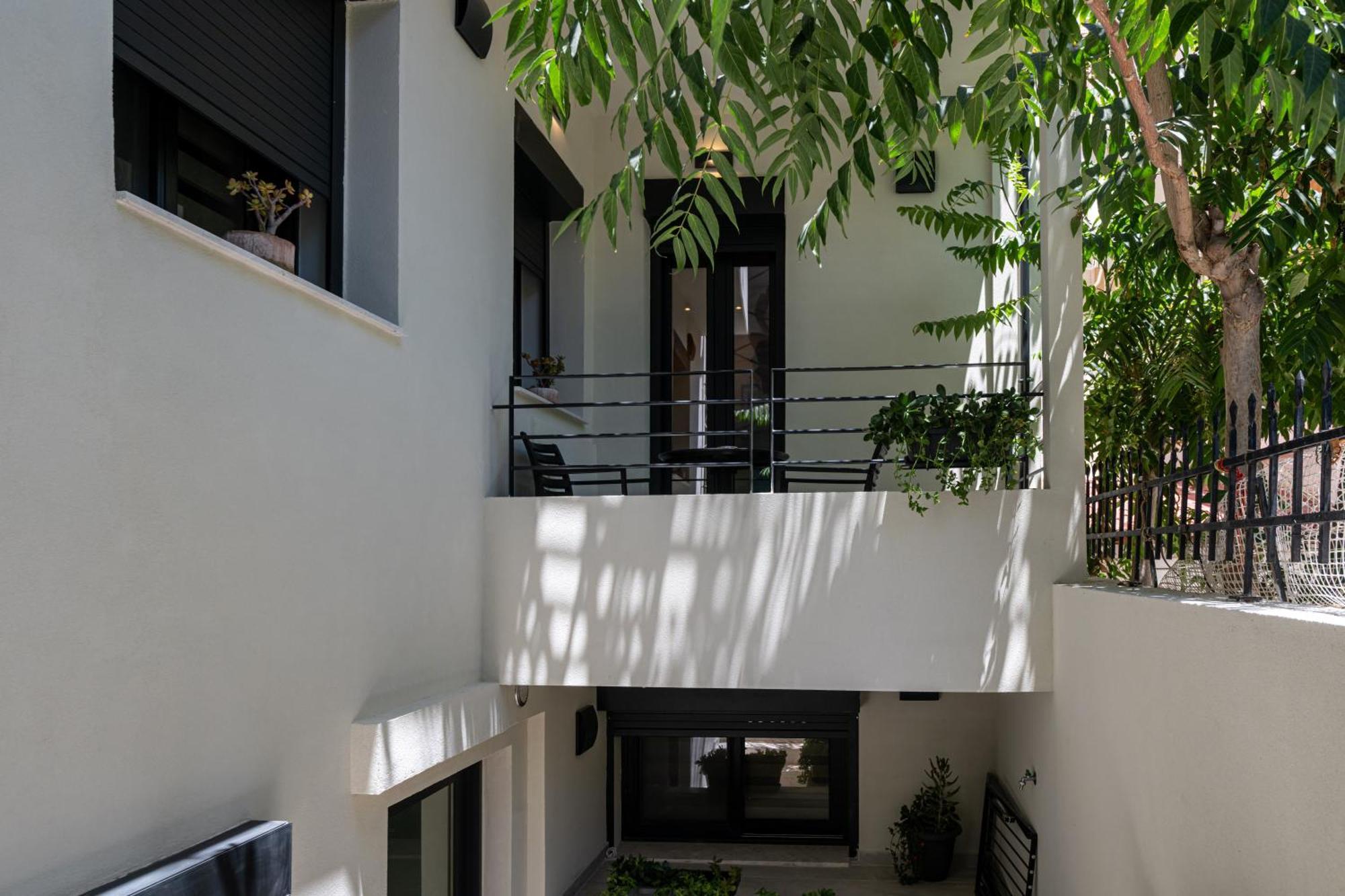 Asklipiou Cube - Kalamata Mediterranean Suites Exterior foto